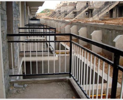 鄭州小區(qū)陽(yáng)臺(tái)護(hù)欄