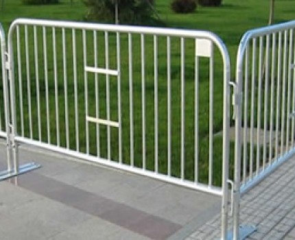 鄭州移動(dòng)護(hù)欄門